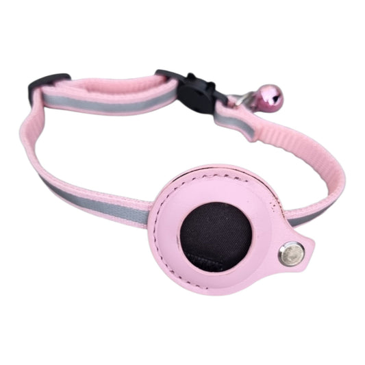 Collier Yaisie sur fond blanc