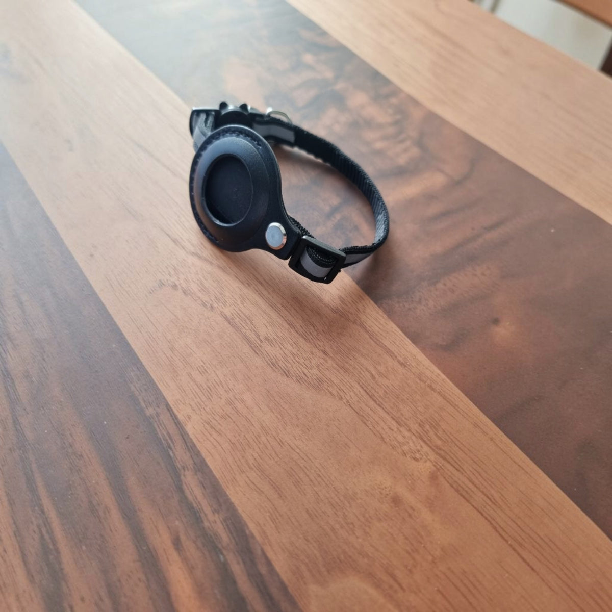 Support de traceur du collier noir et tournevis fourni